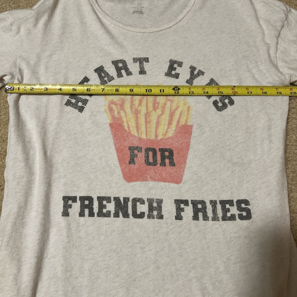 Graphic 'Heart Eyes for French Fries' Cream Women's Tee - Picture 4 of 5